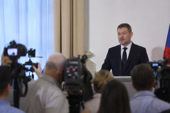 Když stát vybírá novináře. Kde končí právo ministra říci ne