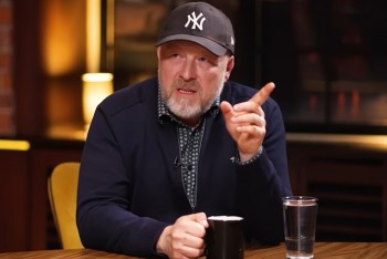 Svět stojí uprostřed dvou proxy válek, míní Šik