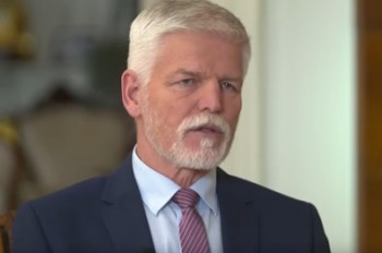 Pavel zaštítil Meeting Brno. Hamplová mu připomněla Lidice